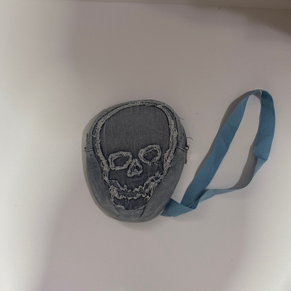 Edgy Gray Skull Crossbody Bag